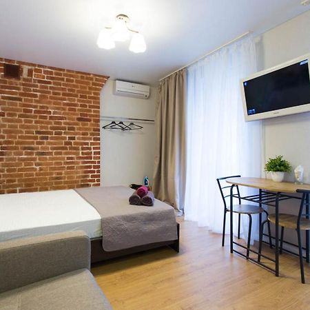 Studio Near Metro Yaroslava Mudroho, Universytet - Mykoly Khvylovoho Str 5-3 Charków Zewnętrze zdjęcie