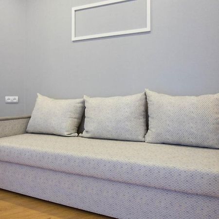Studio Near Metro Yaroslava Mudroho, Universytet - Mykoly Khvylovoho Str 5-3 Charków Zewnętrze zdjęcie