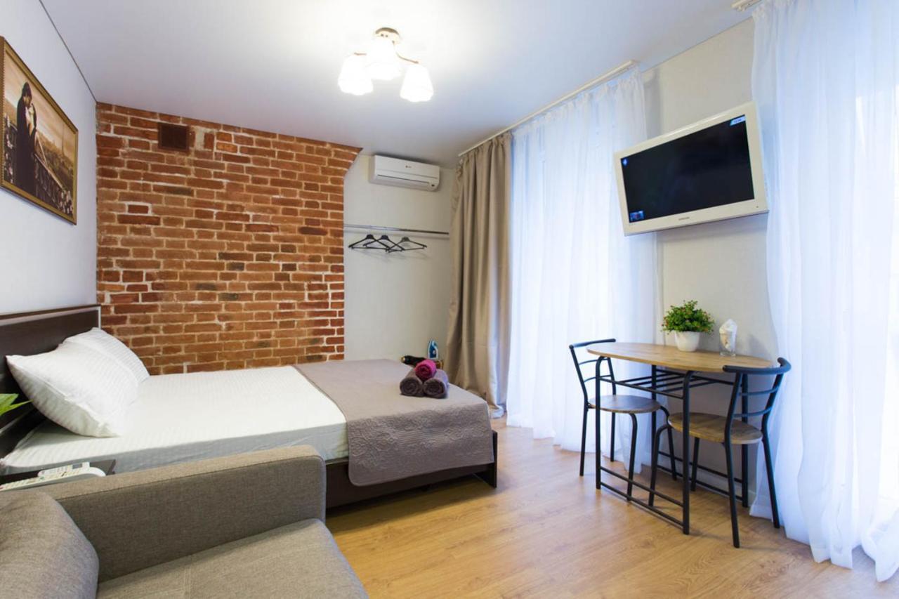 Studio Near Metro Yaroslava Mudroho, Universytet - Mykoly Khvylovoho Str 5-3 Charków Zewnętrze zdjęcie
