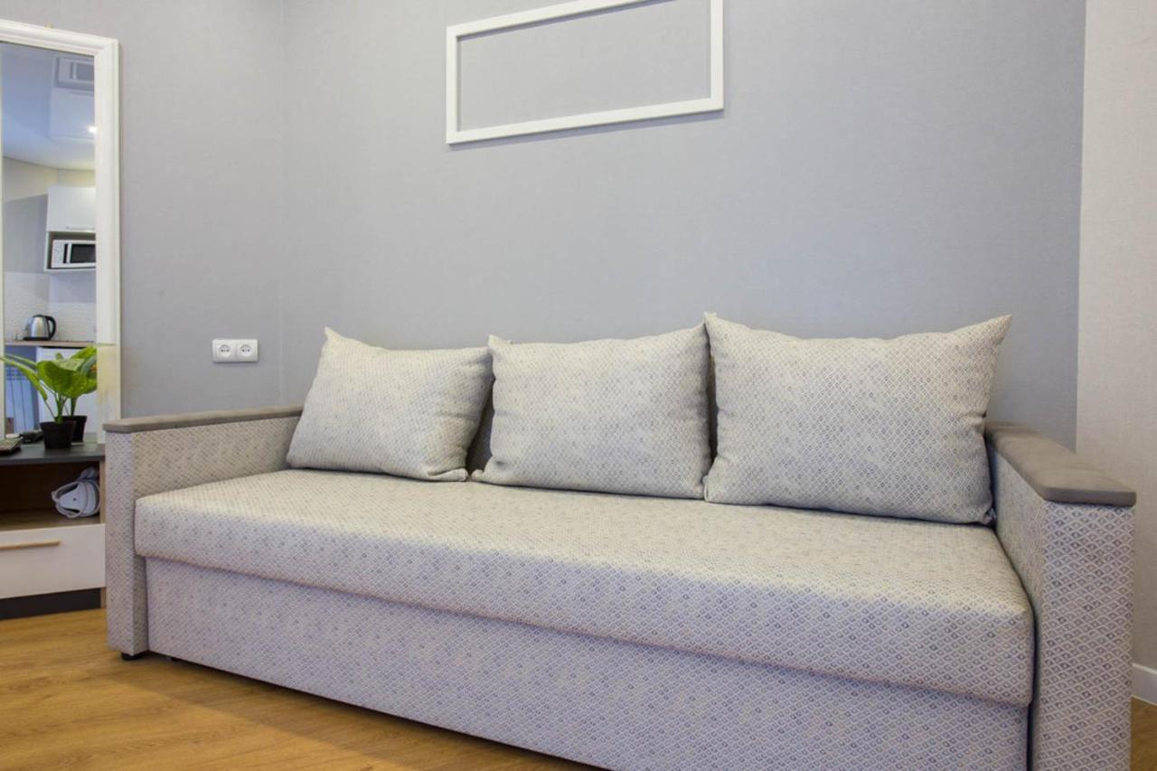Studio Near Metro Yaroslava Mudroho, Universytet - Mykoly Khvylovoho Str 5-3 Charków Zewnętrze zdjęcie
