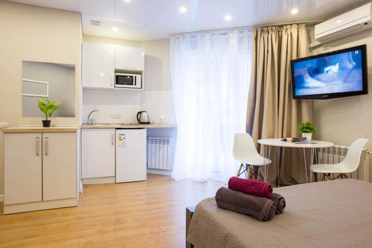 Studio Near Metro Yaroslava Mudroho, Universytet - Mykoly Khvylovoho Str 5-3 Charków Zewnętrze zdjęcie