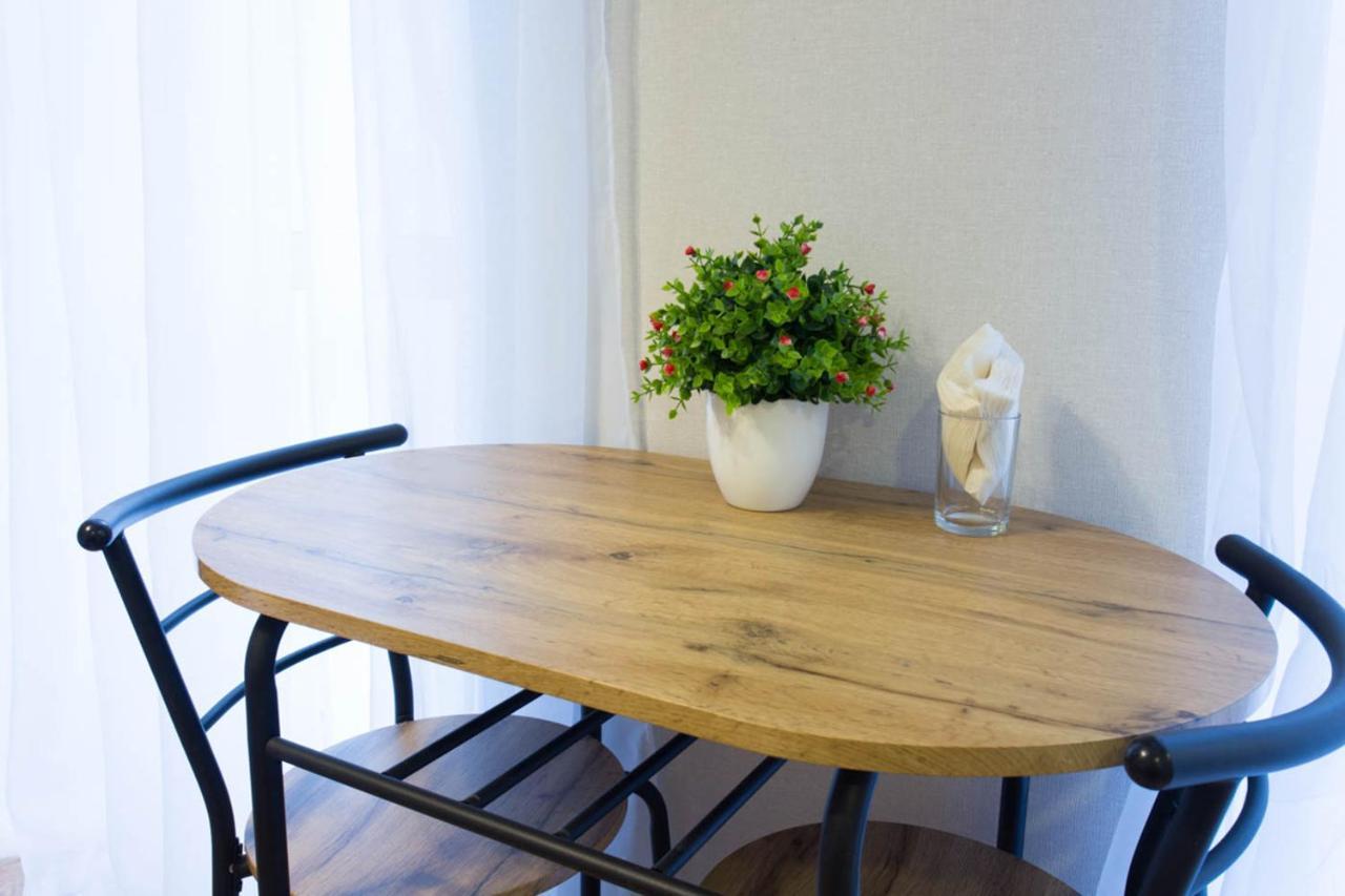 Studio Near Metro Yaroslava Mudroho, Universytet - Mykoly Khvylovoho Str 5-3 Charków Zewnętrze zdjęcie