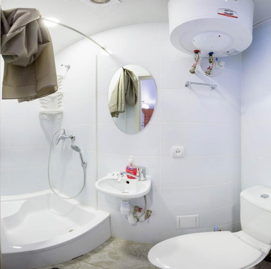 Studio Near Metro Yaroslava Mudroho, Universytet - Mykoly Khvylovoho Str 5-3 Charków Zewnętrze zdjęcie