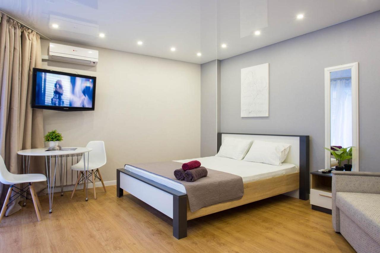Studio Near Metro Yaroslava Mudroho, Universytet - Mykoly Khvylovoho Str 5-3 Charków Zewnętrze zdjęcie