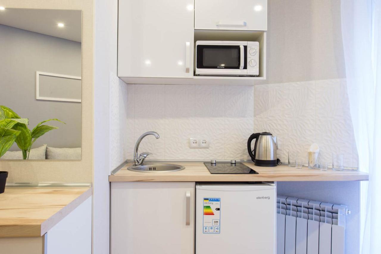 Studio Near Metro Yaroslava Mudroho, Universytet - Mykoly Khvylovoho Str 5-3 Charków Zewnętrze zdjęcie